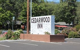 Cedarwood Inn Of Ashland